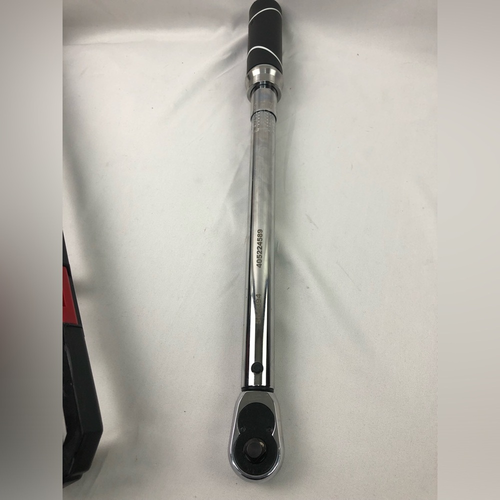 Torque Wrench With Storage Case. - image 6